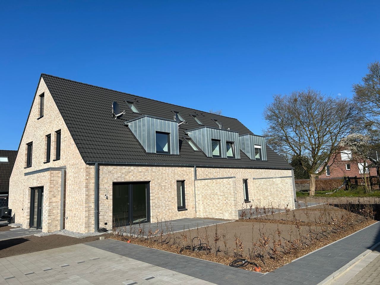 Schöner wohnen! Neubau-Eigenheim im Düesberg-Viertel
